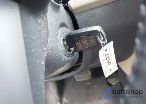 2011 Kia Soul ! z USA, uszkodzony, nr VIN KNDJT2A28B7717862